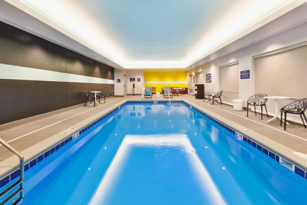 Tru By Hilton Comstock Park Grand Rapids, Mi Hotel ภายนอก รูปภาพ