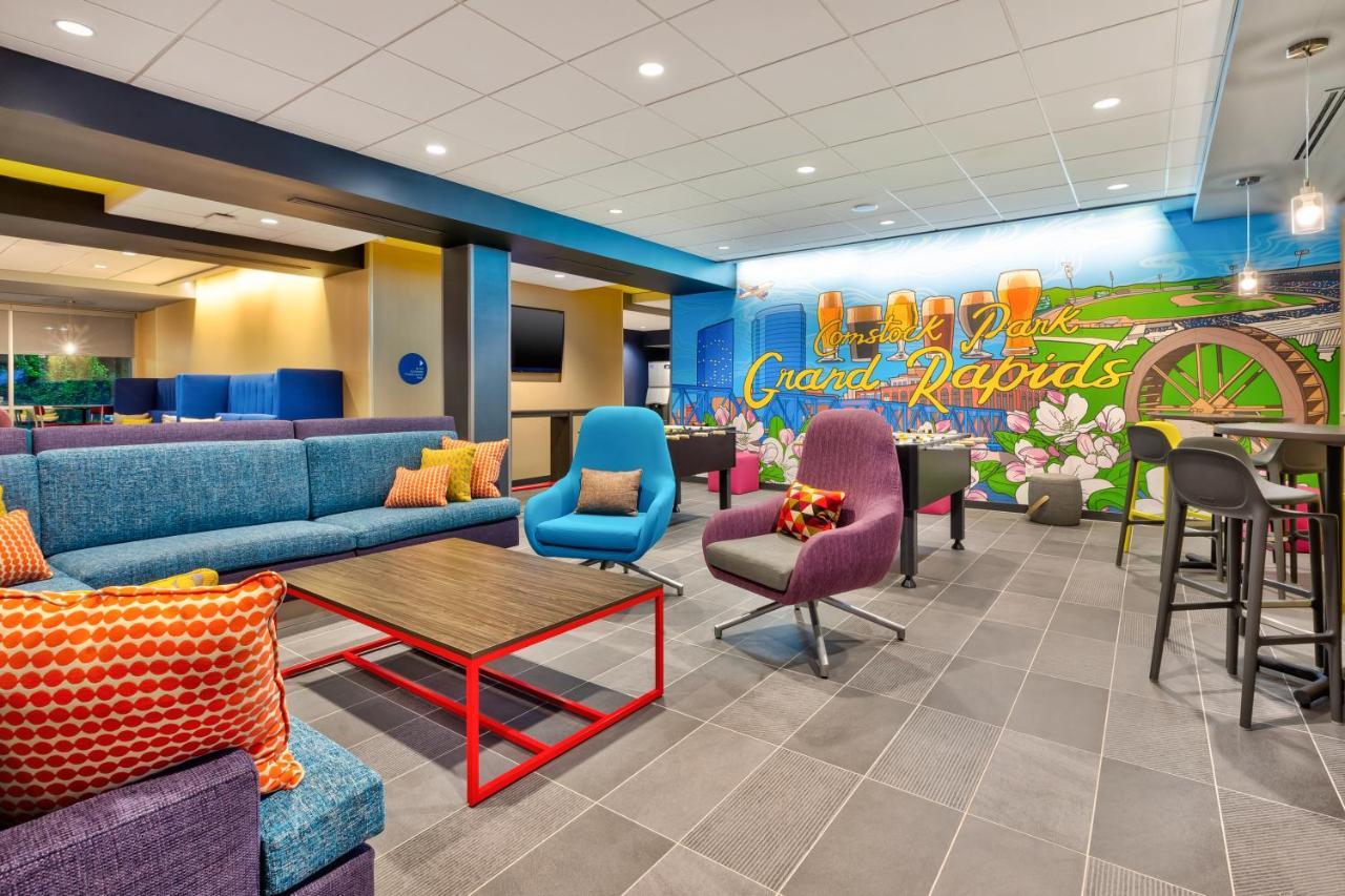 Tru By Hilton Comstock Park Grand Rapids, Mi Hotel ภายนอก รูปภาพ